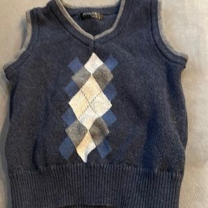 Sweater vest size 3t